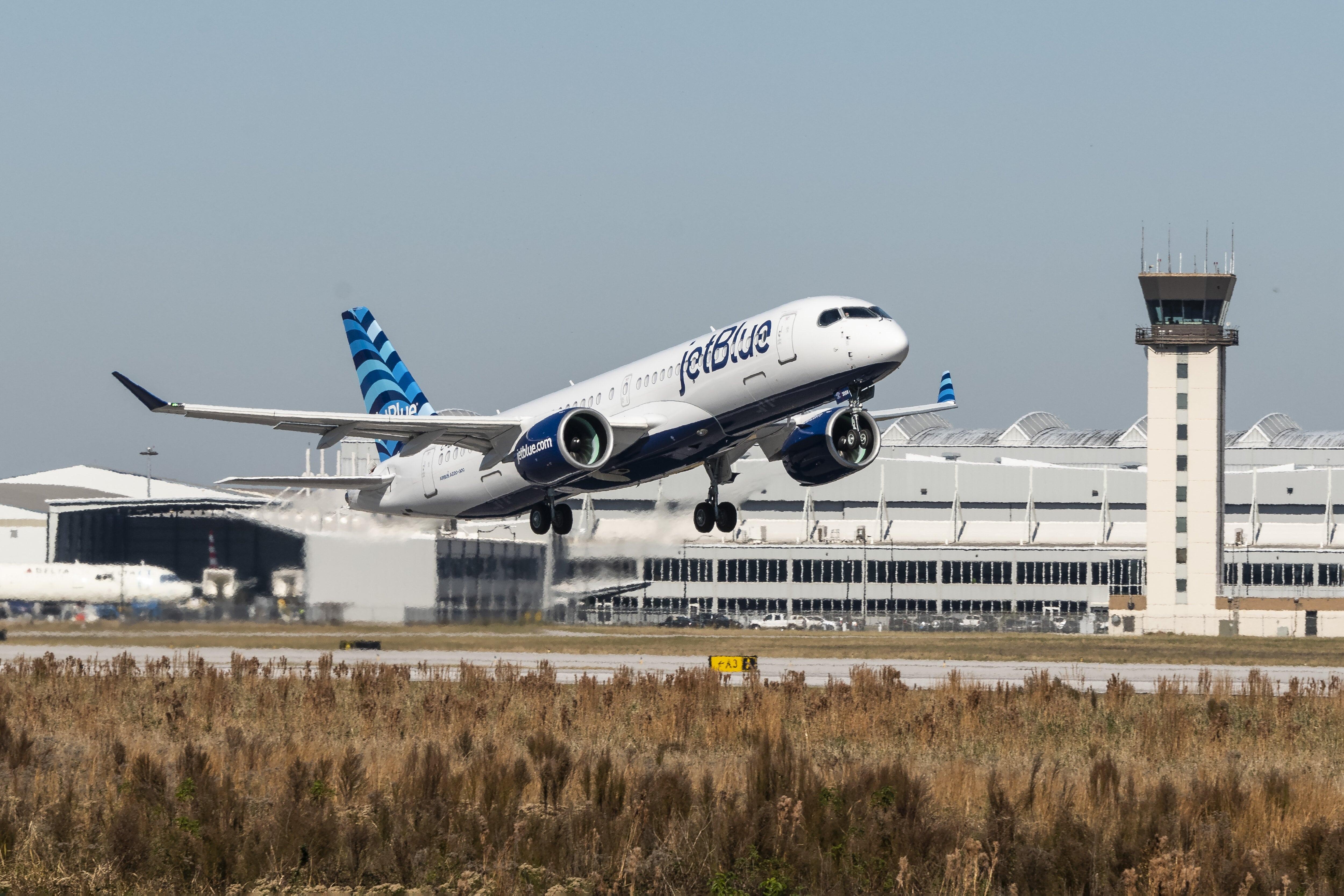 JetBlue Orders 30 More Airbus A220-300