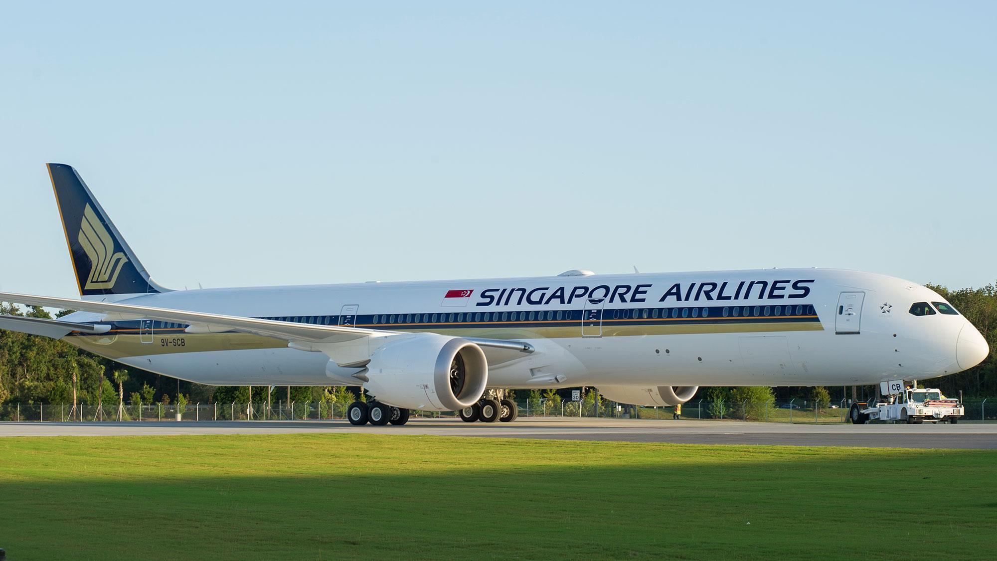 Collins Aerospace Gains Singapore Airlines, Scoot 787 MRO Contract
