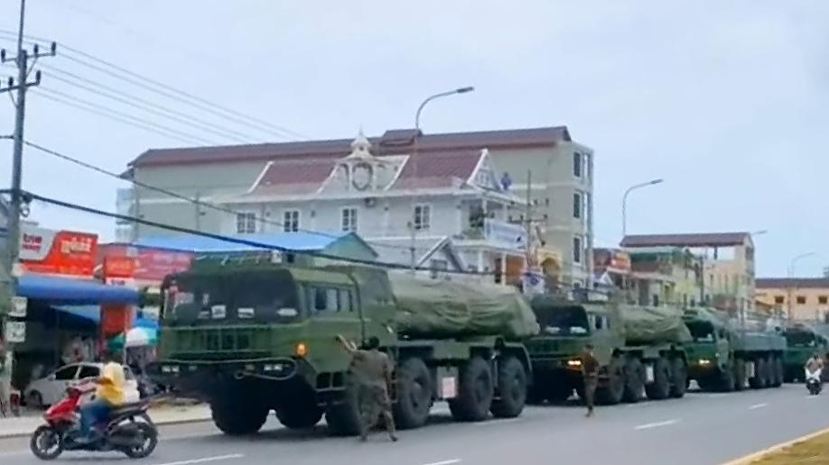 Royal Cambodian Army Receives PHL-03 MLRS, SH-1 SPH