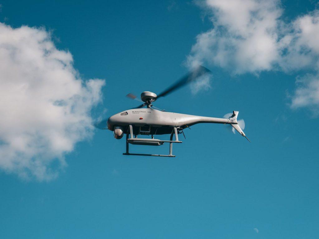 Emirates Defence Technology (EDT) – a leading UAE-based integrator for comprehensive defence solutions, and Steadicopter