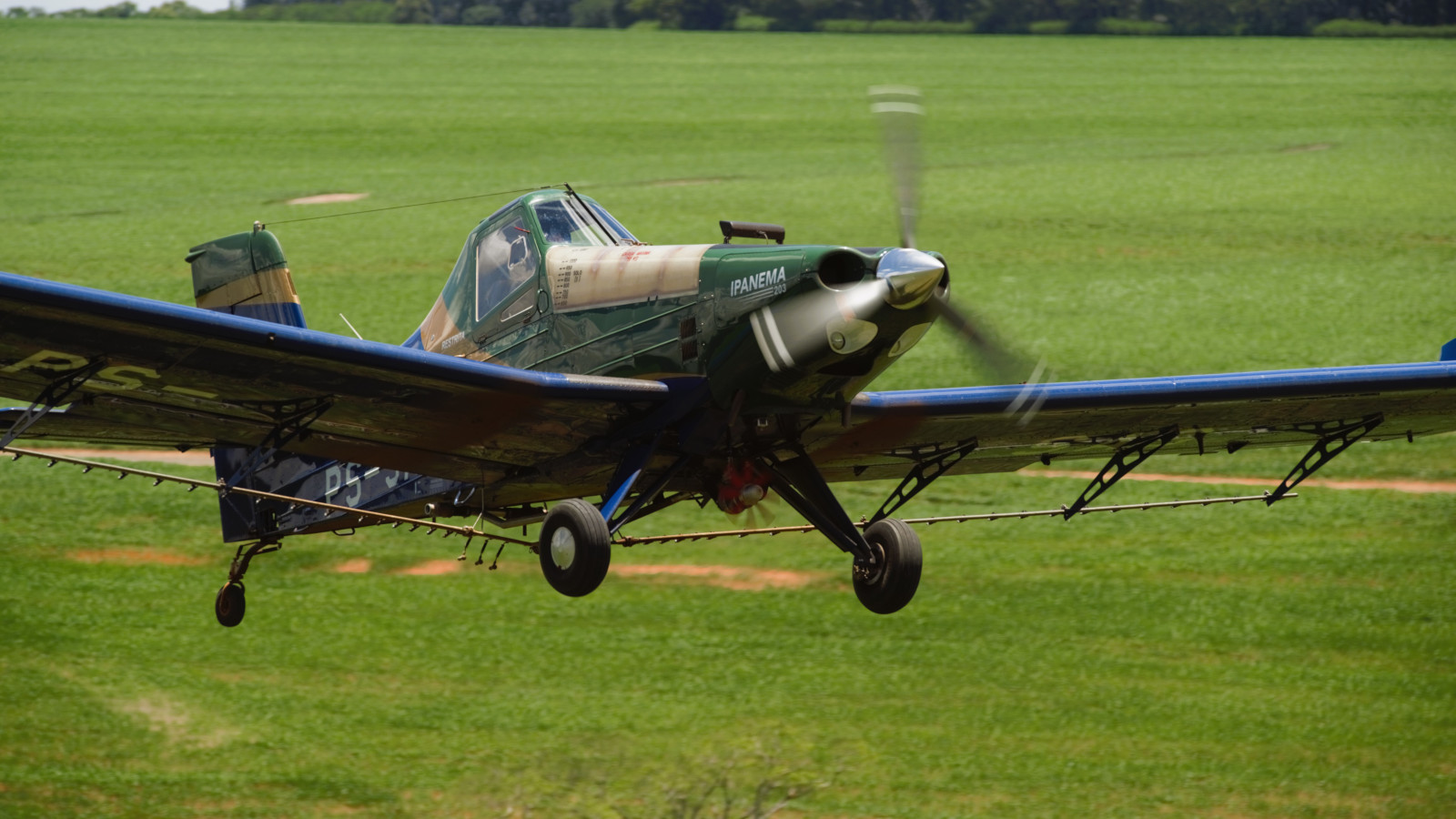 Embraer Celebrates 20 Years of Ethanol-Powered Ipanema Aircraft