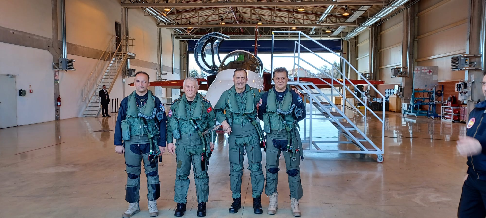 Spanish Chief of Air Force Flies Hürjet Training Aircraft