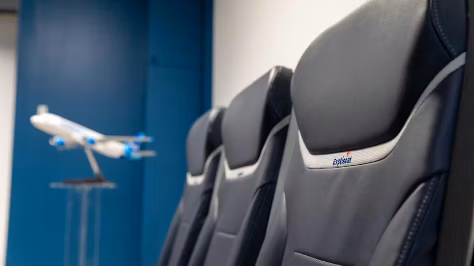 Expliseat Showcases New Lightweight Seating
