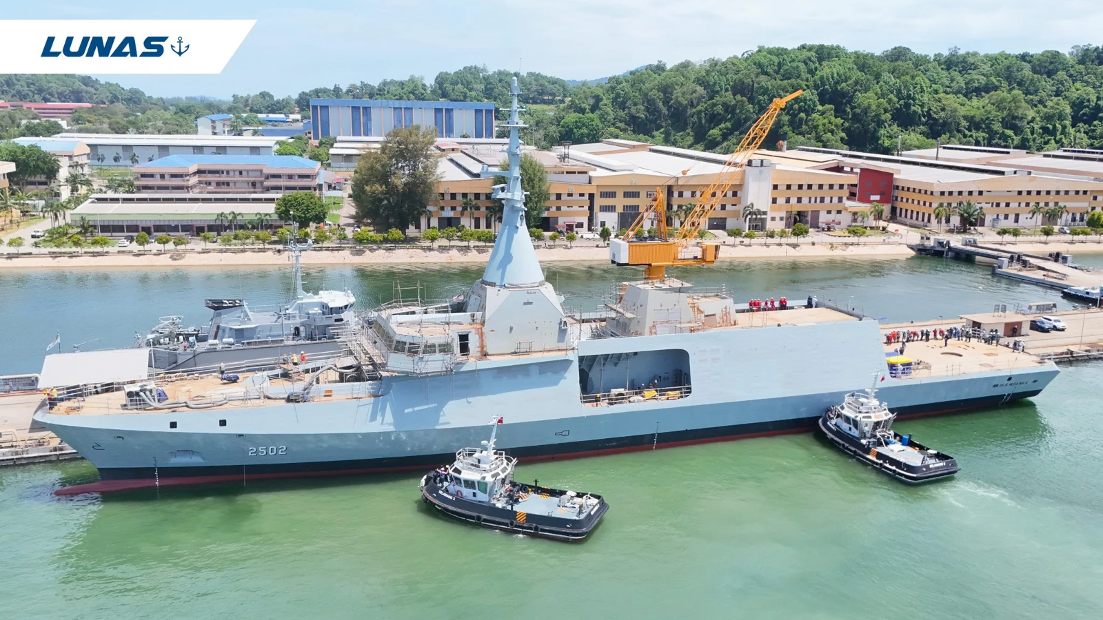 Malaysia’s Second Maharaja Lela LCS Hits Water