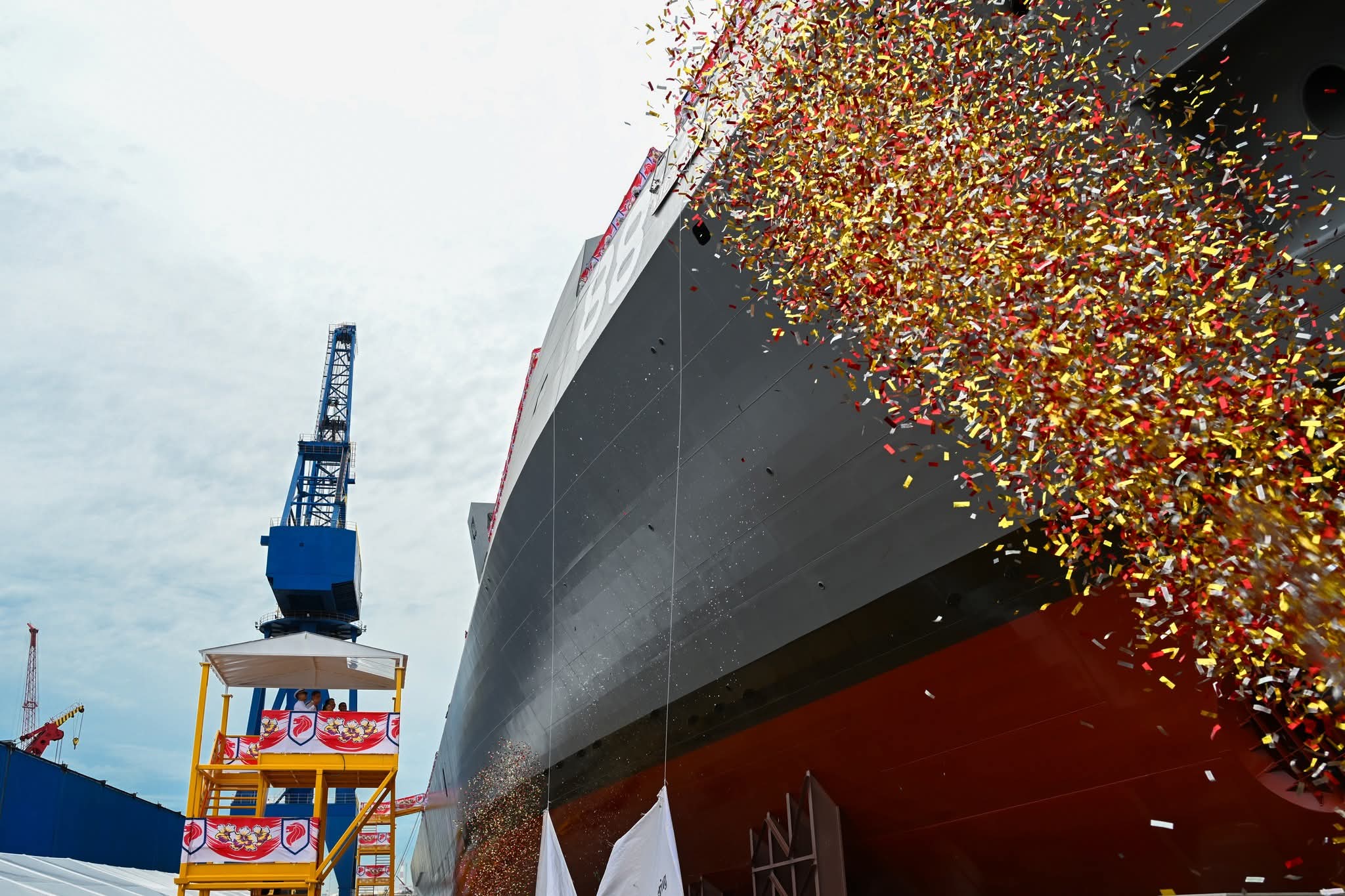 Singapore Unveils Next-Gen “Mothership” Warship – Victory