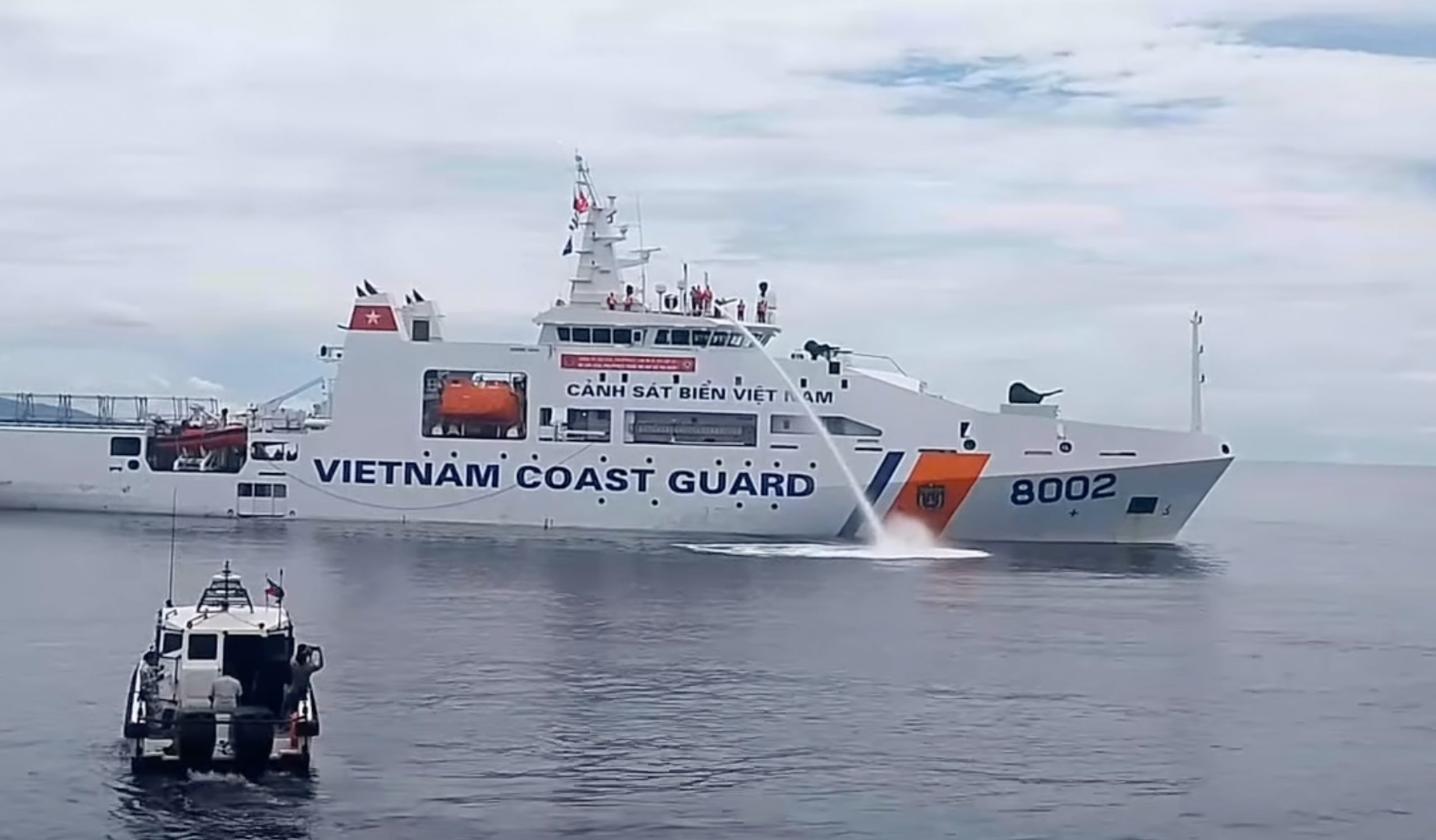 Vietnam Coast Guard, Tumulong sa mga Tinamaan ng Lindol sa Cebu