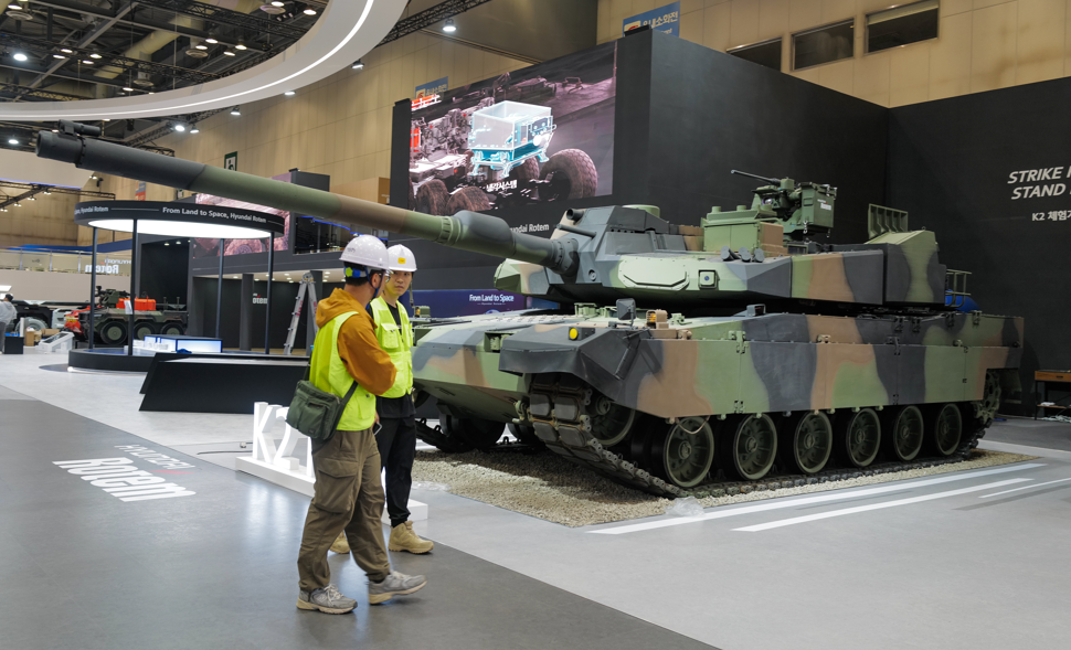 Hyundai Rotem Displays K2 Main Battle Tank