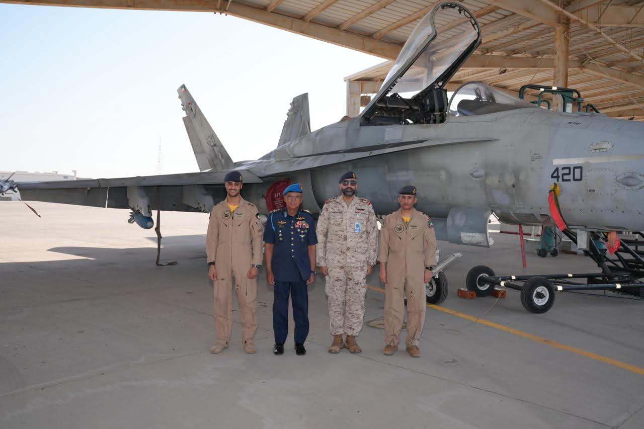 Panglima TUDM Nilai F/A-18C/D di Kuwait