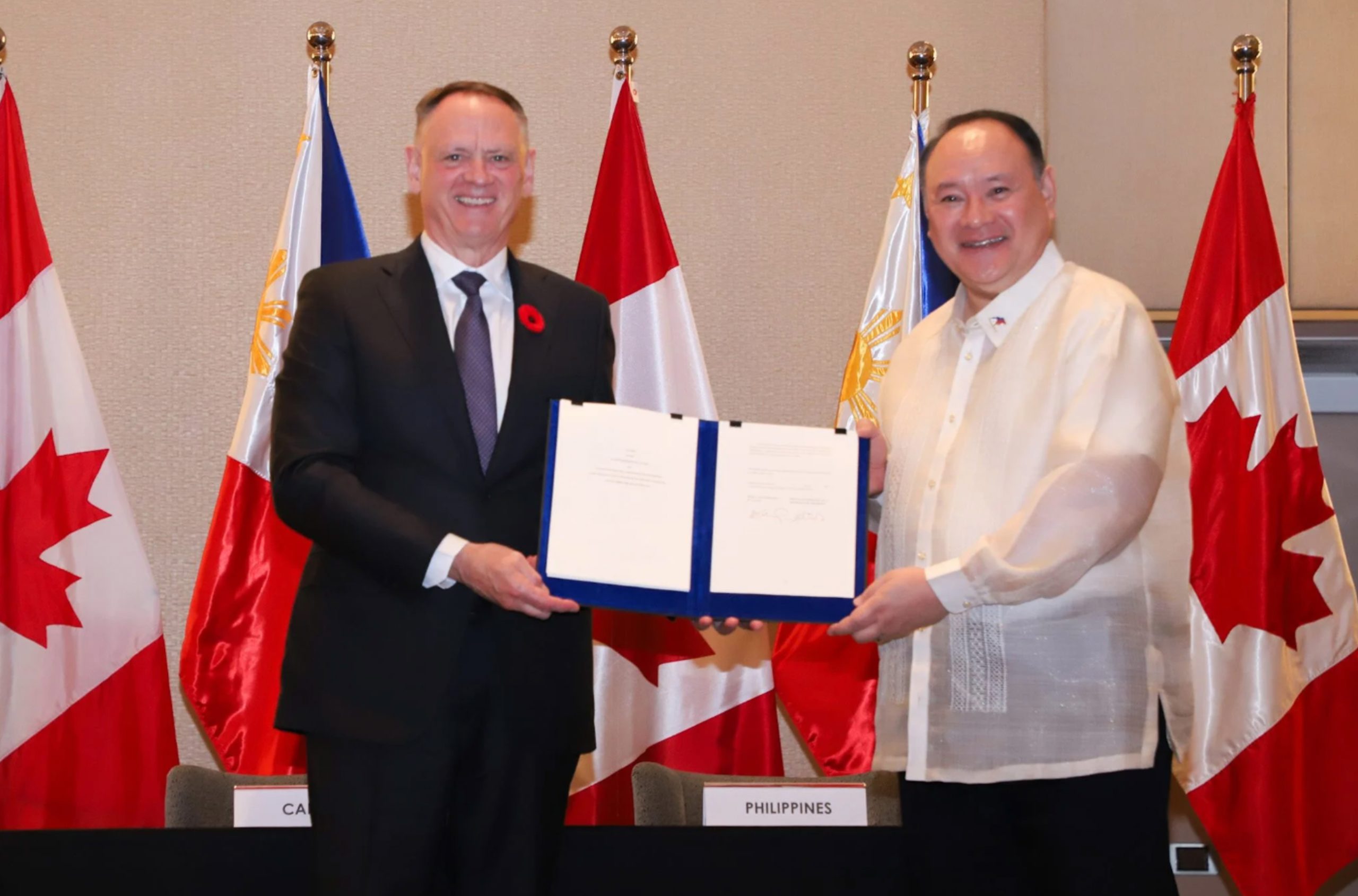 Pilipinas at Canada Lumagda sa Kasunduan para Palakasin ang Ugnayang Pangdepensa sa Indo-Pacific