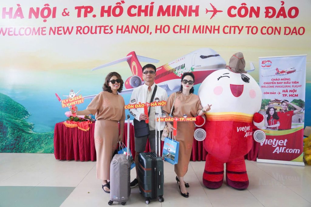 Vietjet Boosts Con Dao Airlift: Strategic Dual-Use Airport Key to Vietnam's Asia-Pacific Defence and Tourism