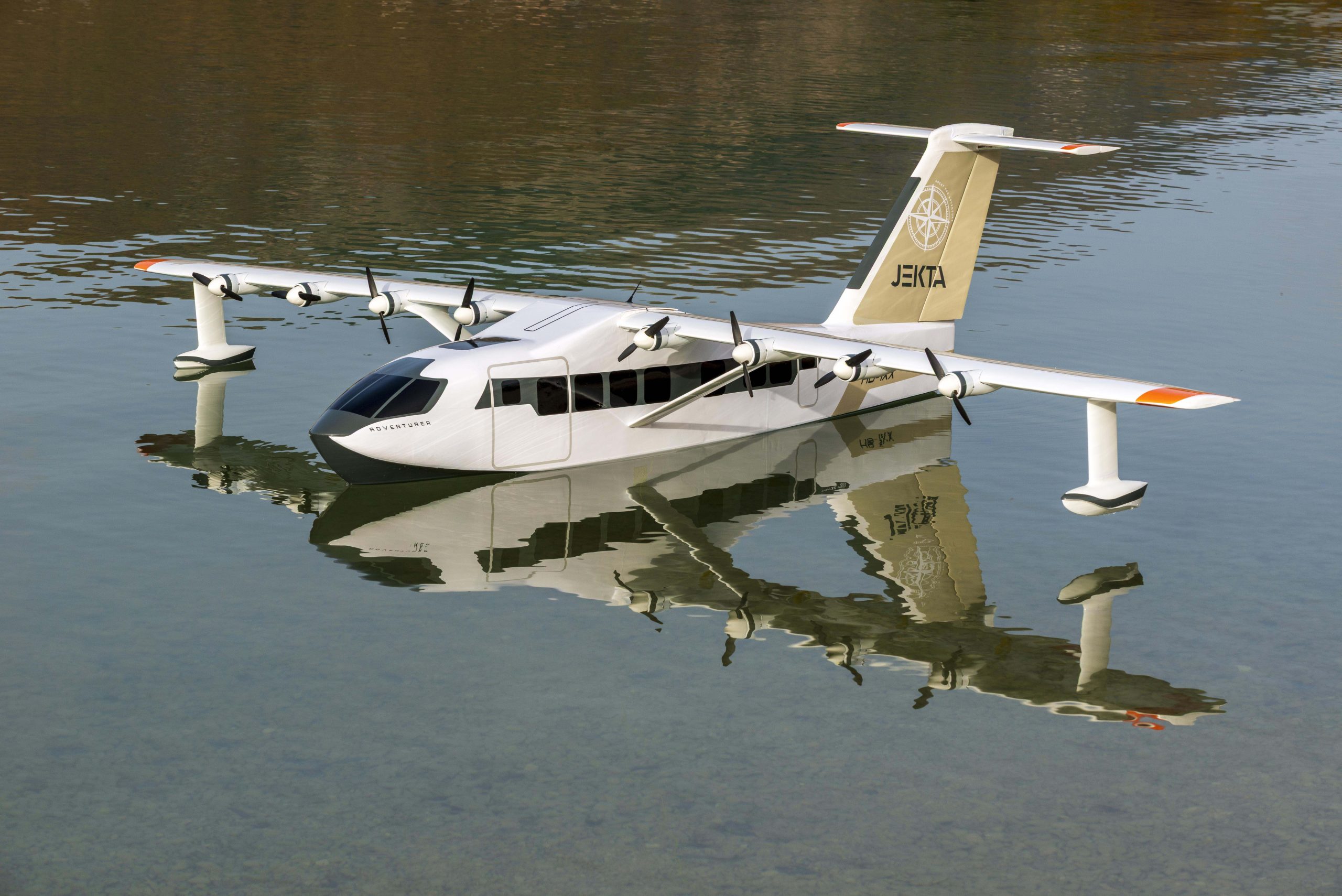 JEKTA Unveils 1:9 Scale Model of PHA-ZE 100 Amphibious Aircraft