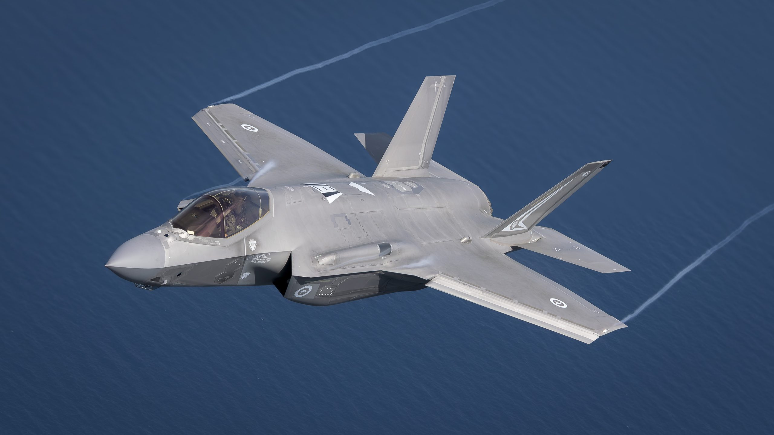 RAAF F-35A Debut Leads High-Octane Flying Programme at Singapore Airshow 2026