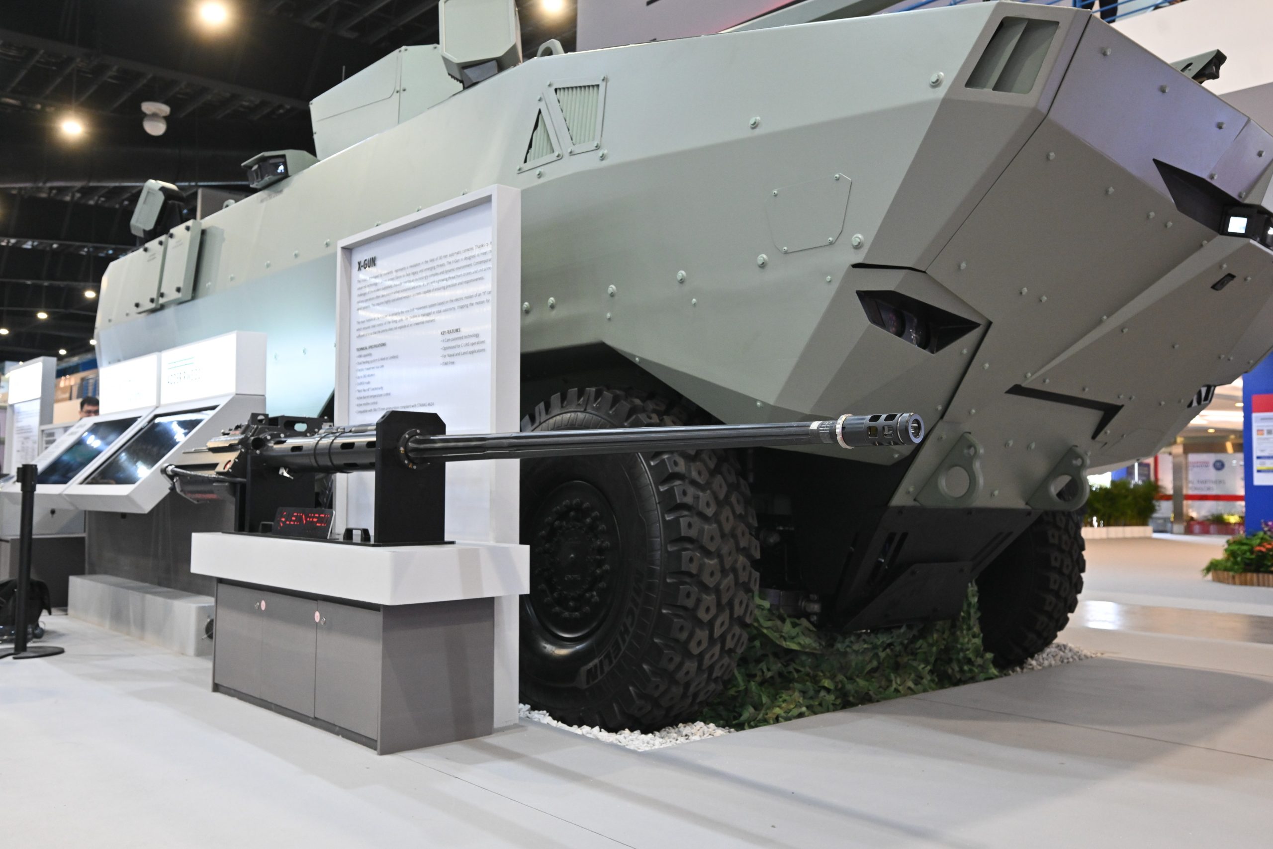 C-UAS: Leonardo X-Gun Automatic Cannon Makes International Show Debut