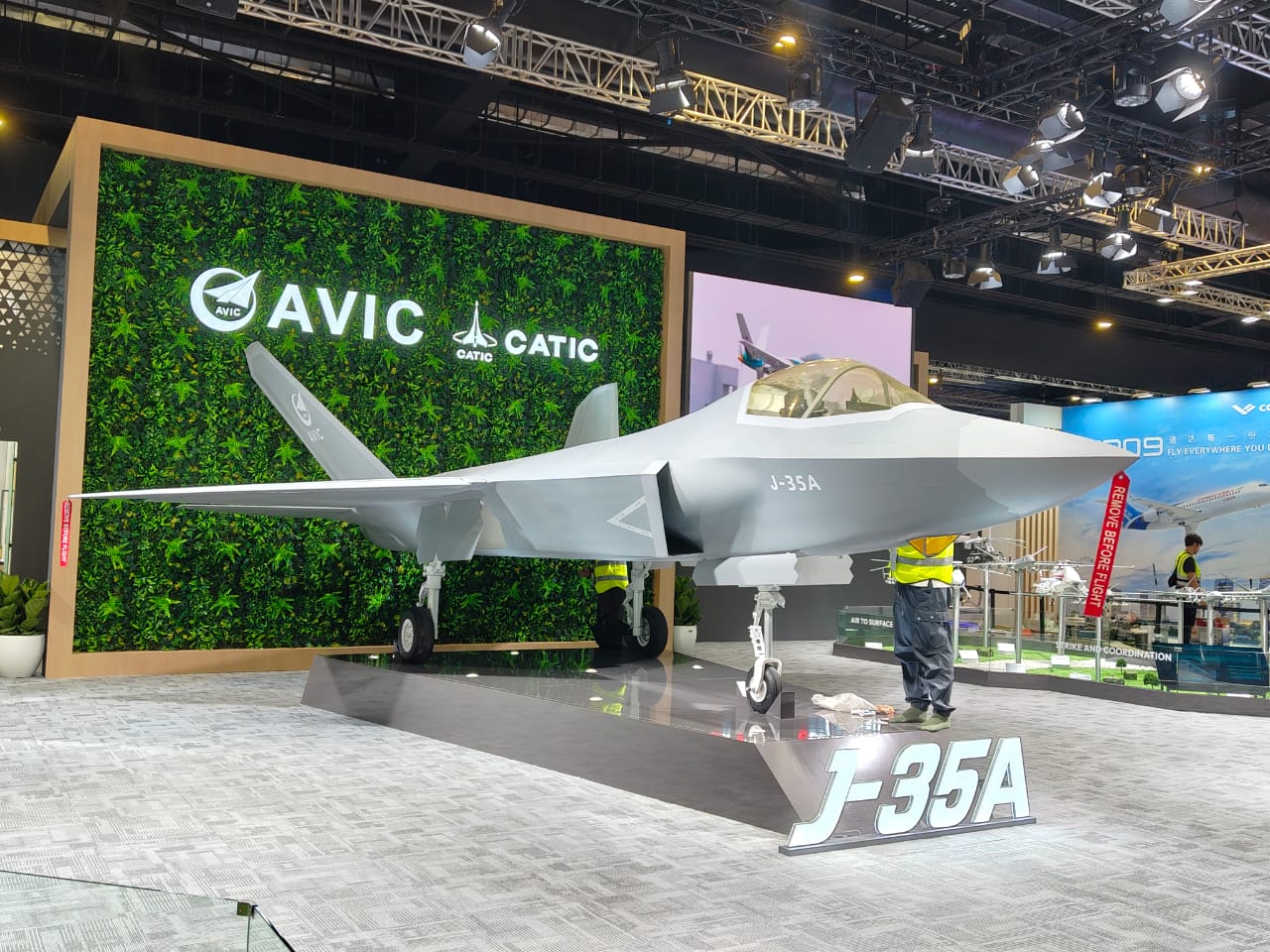 PLAAF Bayi Aerobatic Team Shows-Off New Mount