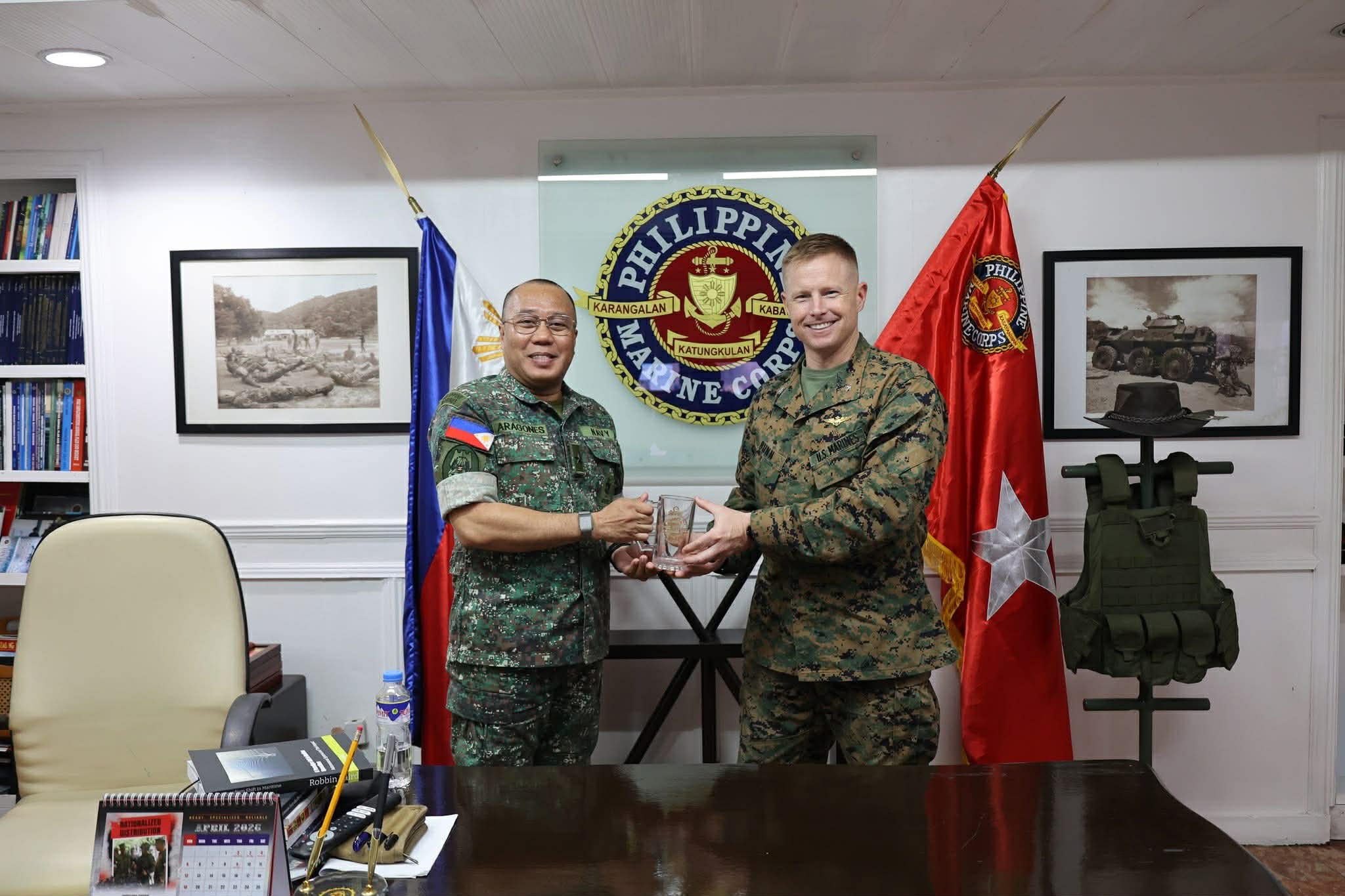 Philippine Marines Welcome MRF-SEA Commander
