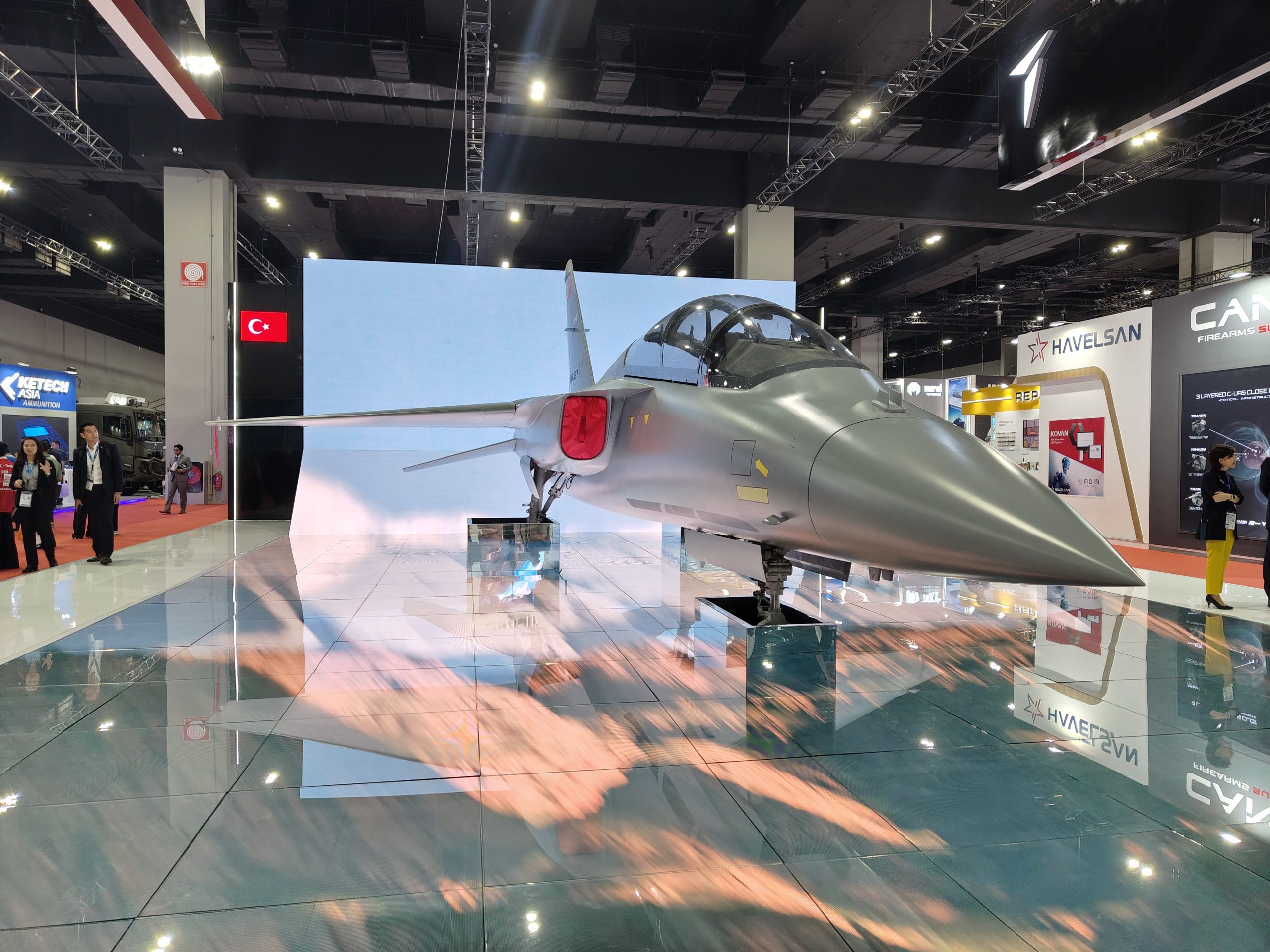 Turkish Aerospace Showcases Hürjet Mockup At Exhibition