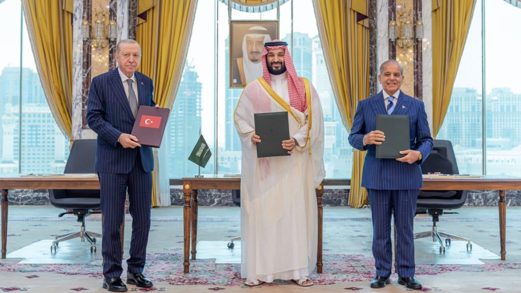 Three Powers Sign Historic Makkah Defence Pact