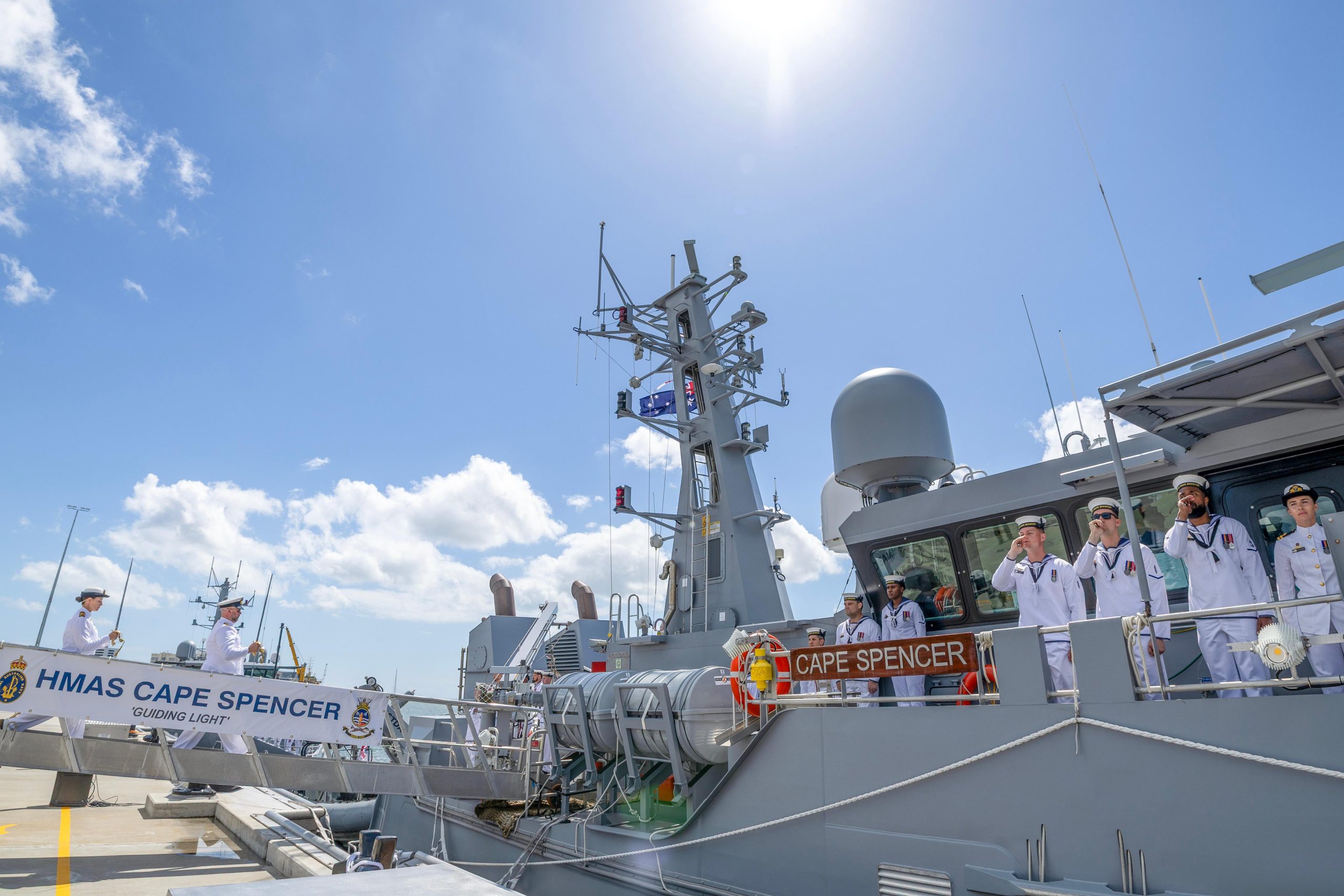Tentera Laut Diraja Australia Mentauliahkan HMAS Cape Spencer