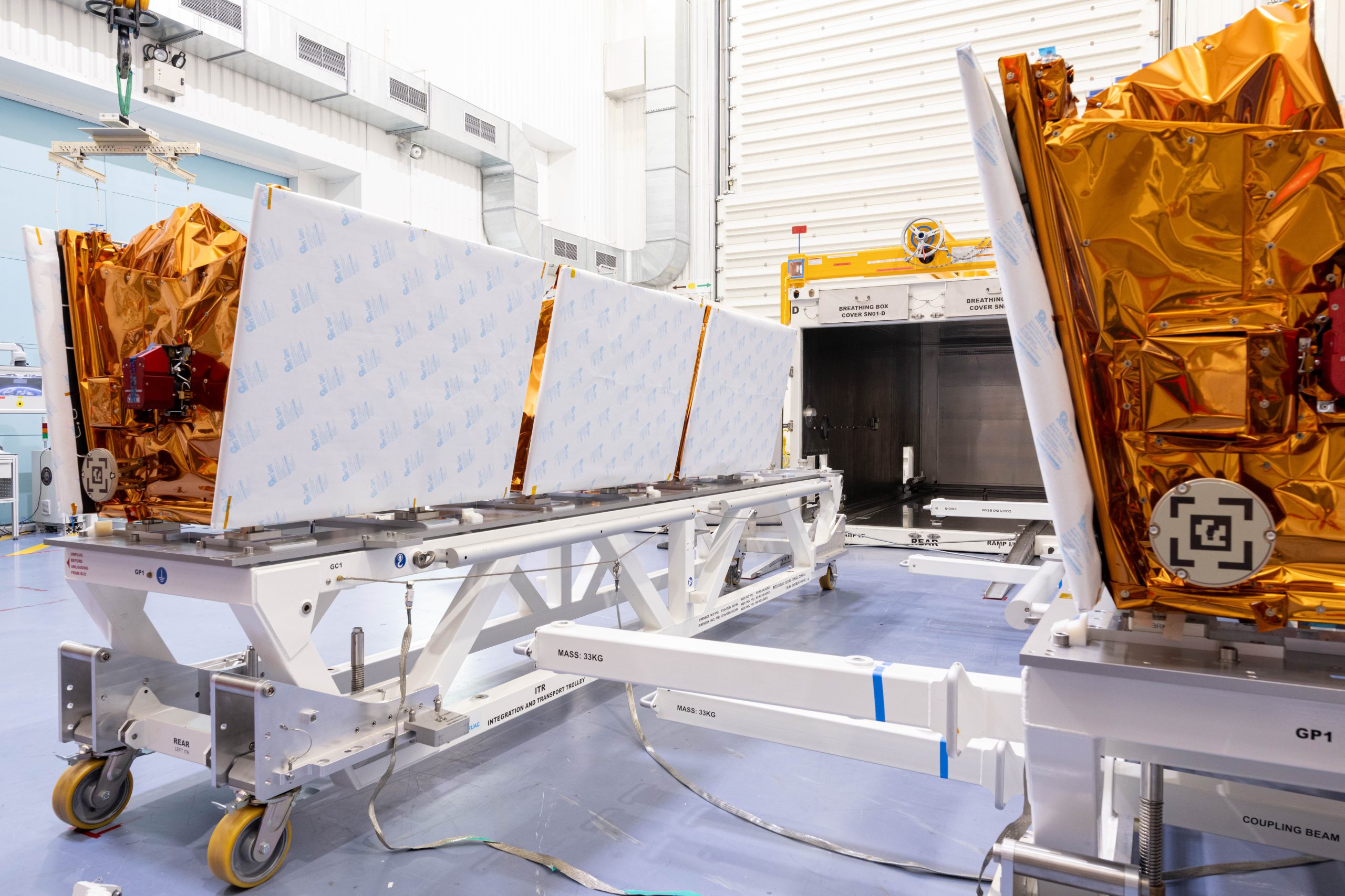 Airbus Serah Satelit Pertama OneWeb Eutelsat